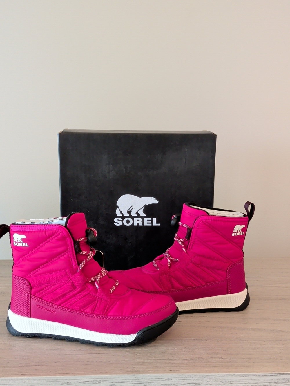 Sorel NWT Girls Boots Pink 12
